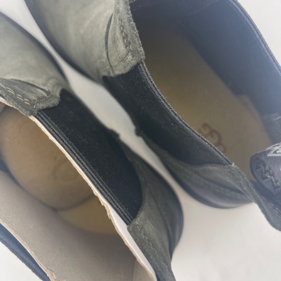 NWOB UGG Men's Biltmore Chelsea Boot US 11 - Picture 10 of 11